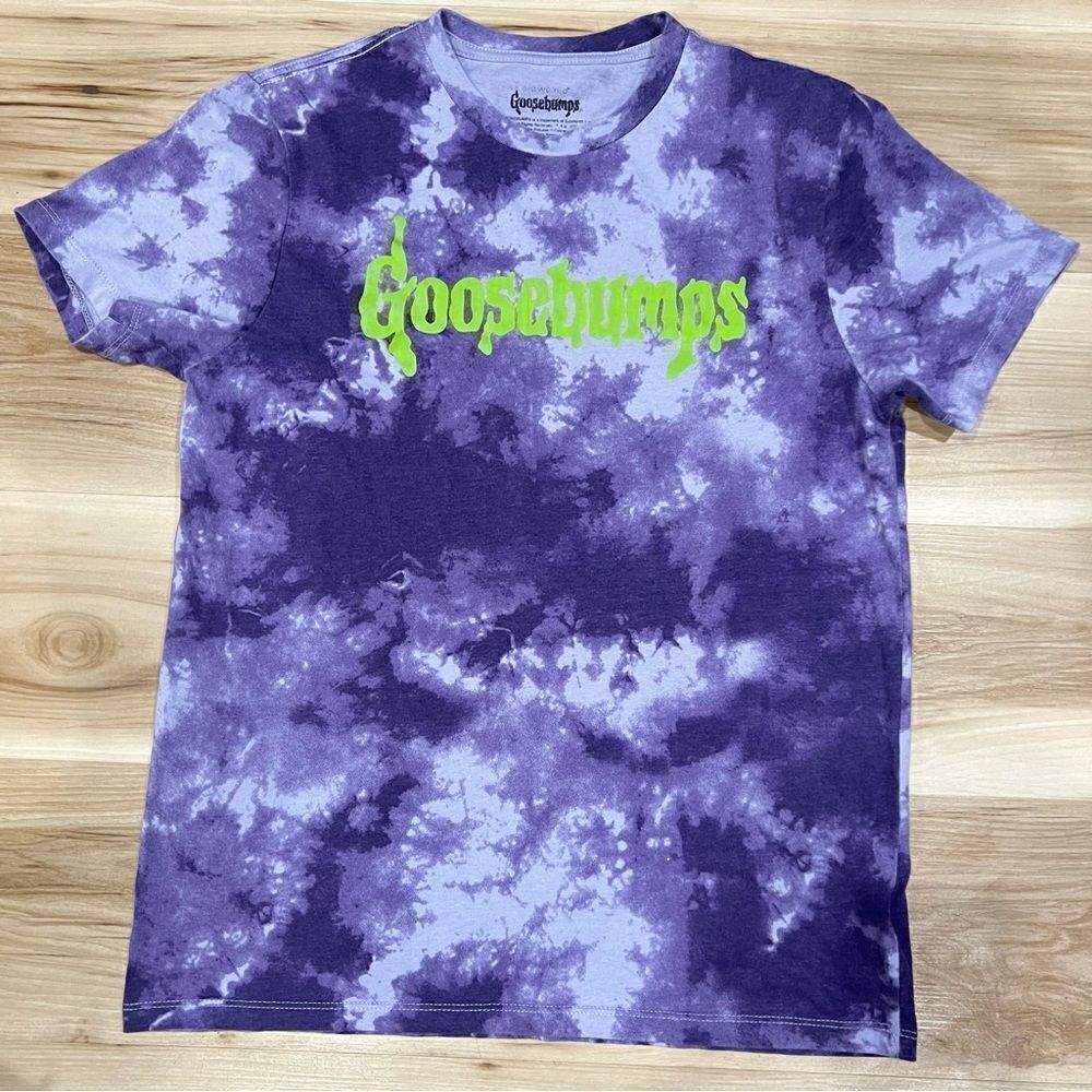 Goosebumps Purple Tie Dye Graphic Tee Shirt Women’s Medium